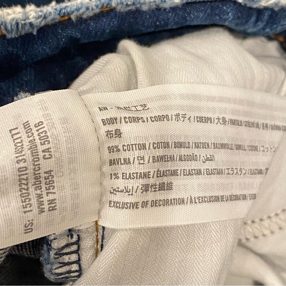 Classic Blue Women's Jeans - Picture 9 of 12
